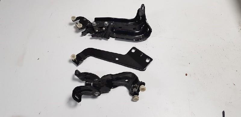 CHARNIERE DE PORTE ARRIÈRE DROITE Volkswagen Sharan (7N), Utilisé, Volkswagen