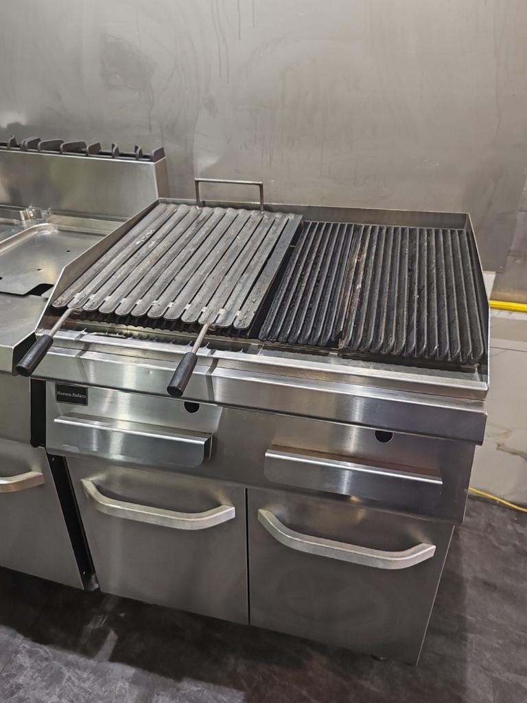 Horeca Grillplaat + Professionele Gasfriteuse, Enlèvement