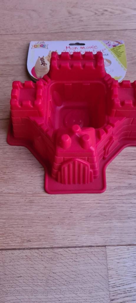 Pâtisserie moule chateau, Enlèvement ou Envoi, Moule