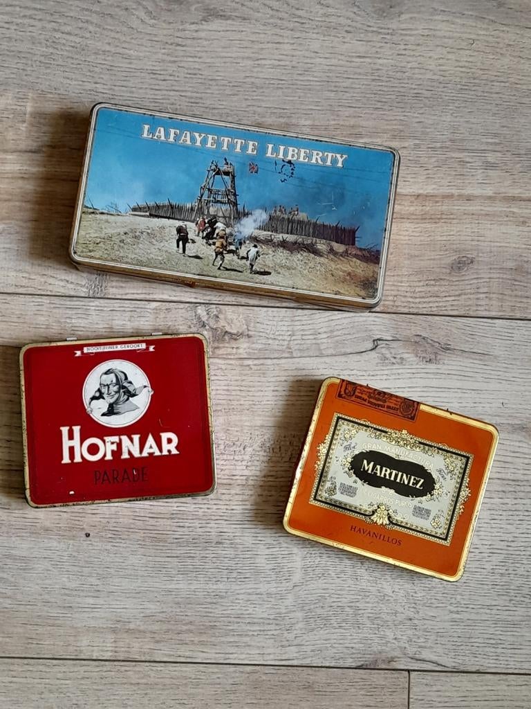 Vintage - Boîtes à cigarillos Hofnar, Martinez, Lafayette, Collections, Enlèvement ou Envoi, Comme neuf, Boite à tabac ou Emballage