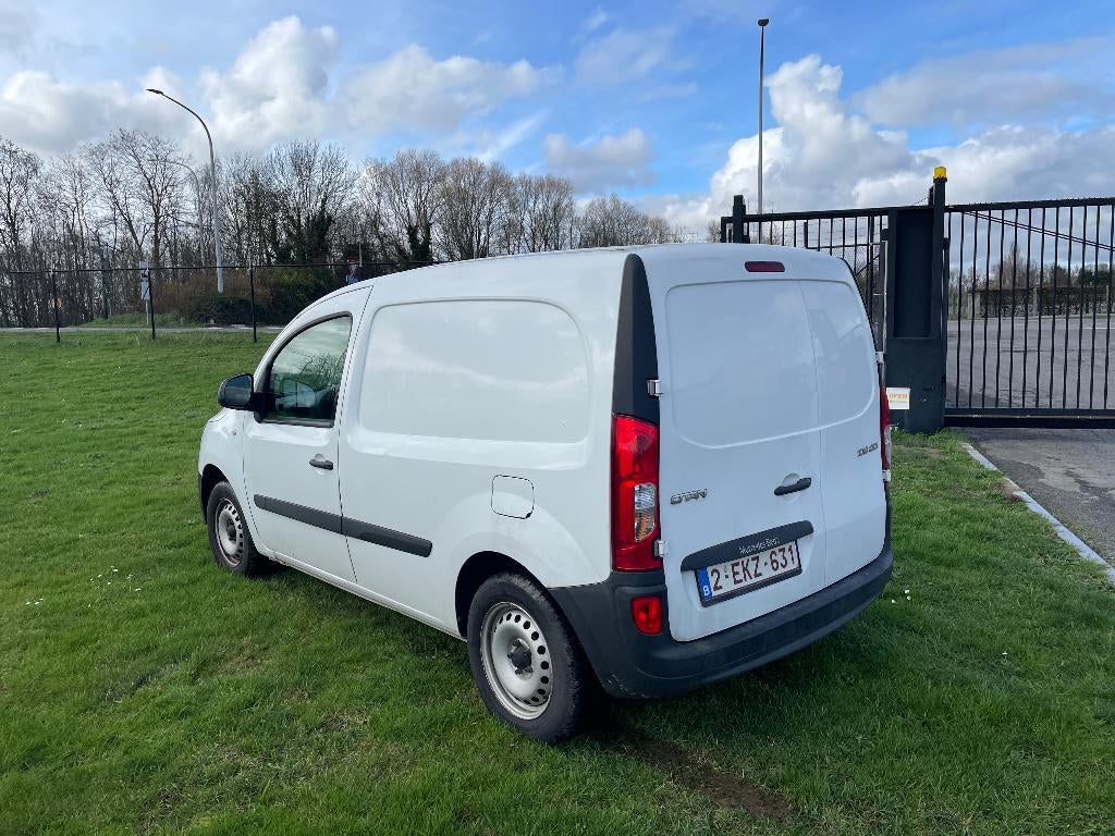 Location de véhicules LT MB Citan/Renault Kangoo, Interruption de démarrage, Achat, Euro 6, Boîte manuelle