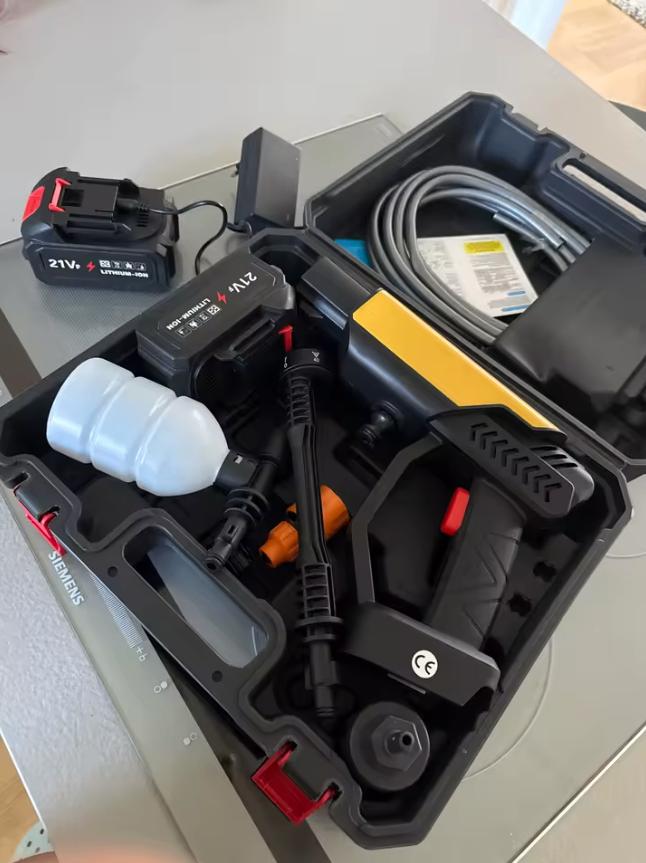 Draadloze hogedrukreiniger 70 BAR — 2 batterijen, Tuin en Terras, Hogedrukreinigers, Nieuw, Elektrisch, Met regelbare waterdruk