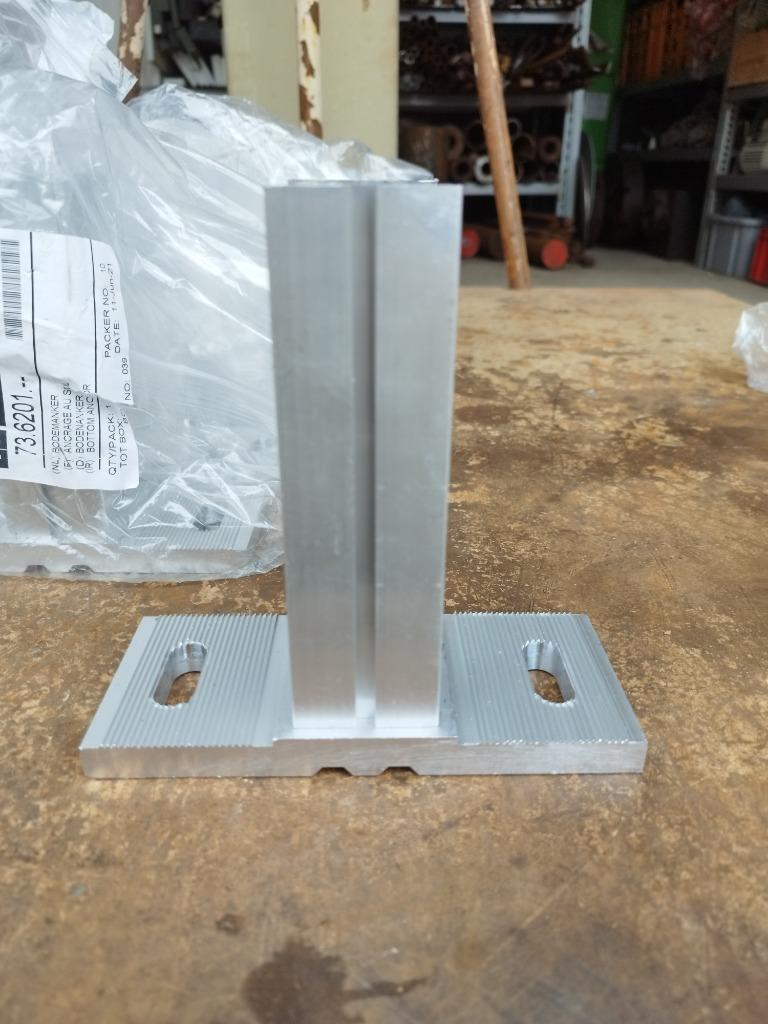 Ancrage inférieur en aluminium Reynaers - 17 cm, Jardin & Terrasse, Enlèvement ou Envoi, Neuf, Pavillon de jardin