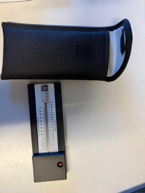 Merlin Lazer: meet de dikte van glas en lucht kamer, Ophalen, Zo goed als nieuw