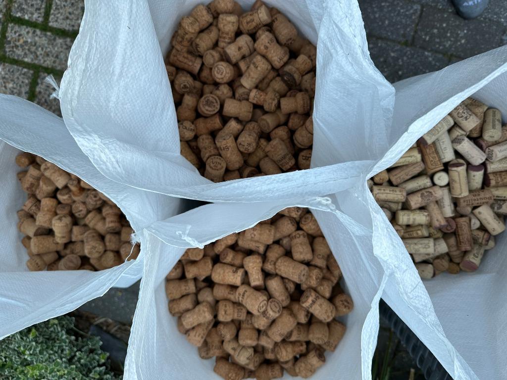 Champagne & Cava kurken, Wijn Kurken Corks., Hobby en Vrije tijd, Ophalen, Gebruikt, Overige typen