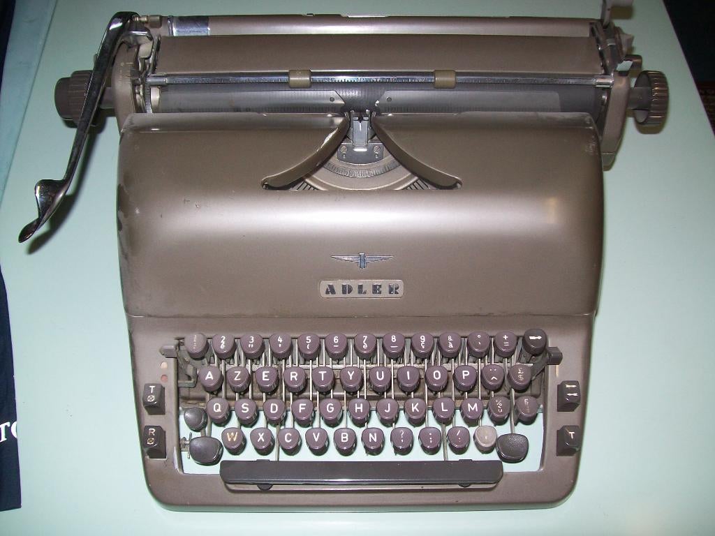 ADLER-schrijfmachine, Diversen, Typemachines, Ophalen