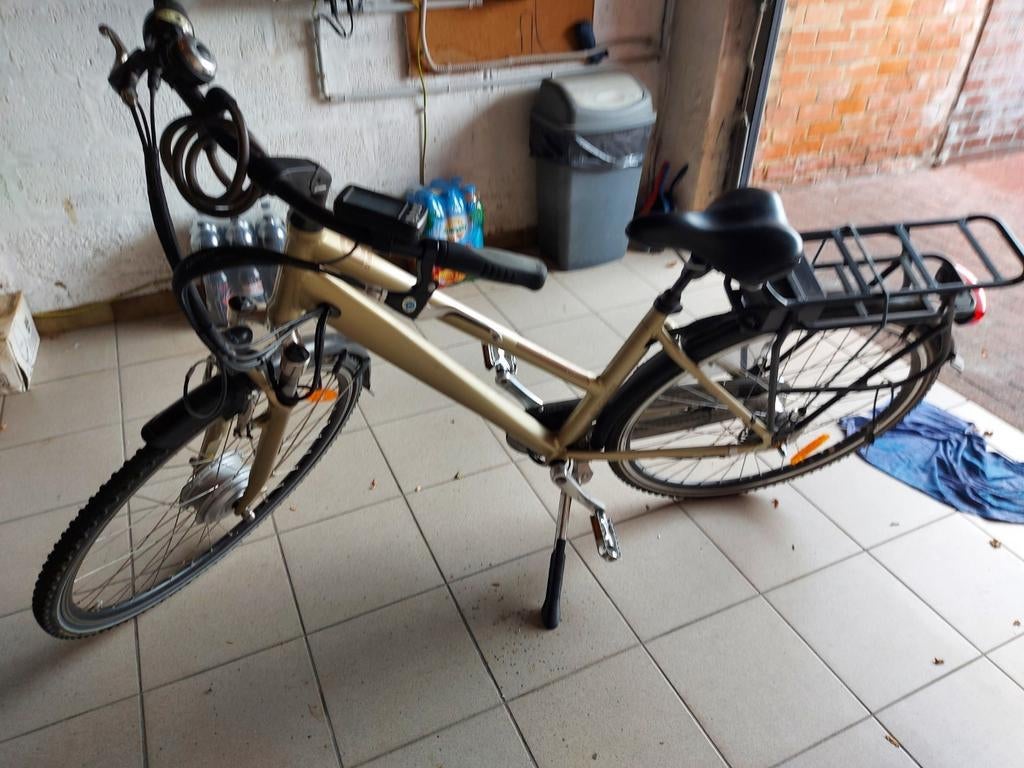 Velo electrique mixte, Enlèvement, Comme neuf