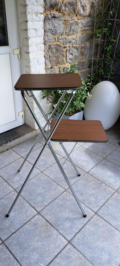 Table de projection avec 2 tablettes "formica" vintage, Enlèvement