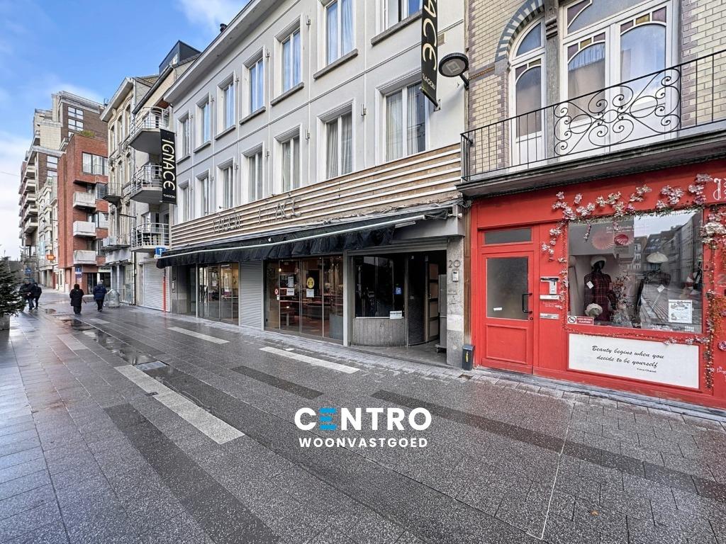 TE KOOP - Opbrengsteigendom, Immo, Province de Flandre-Occidentale, Habitation avec espace professionnel, 200 à 500 m², Blankenberge