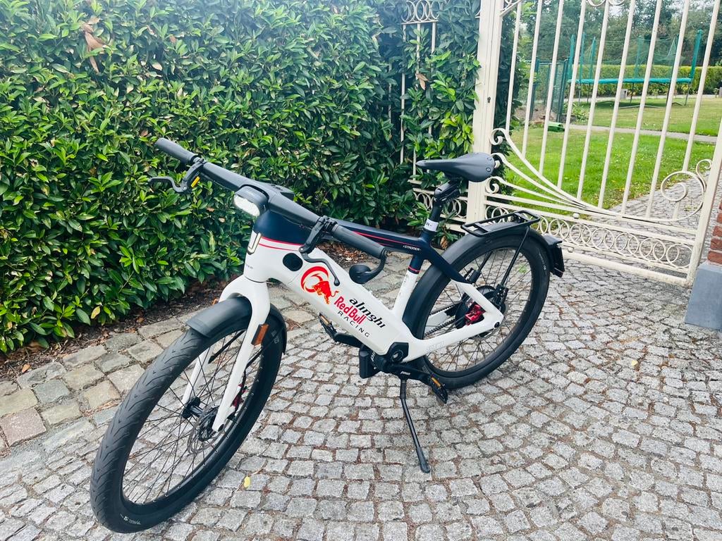 Strömer ST7 Red Bull maat L, Ophalen, Gebruikt