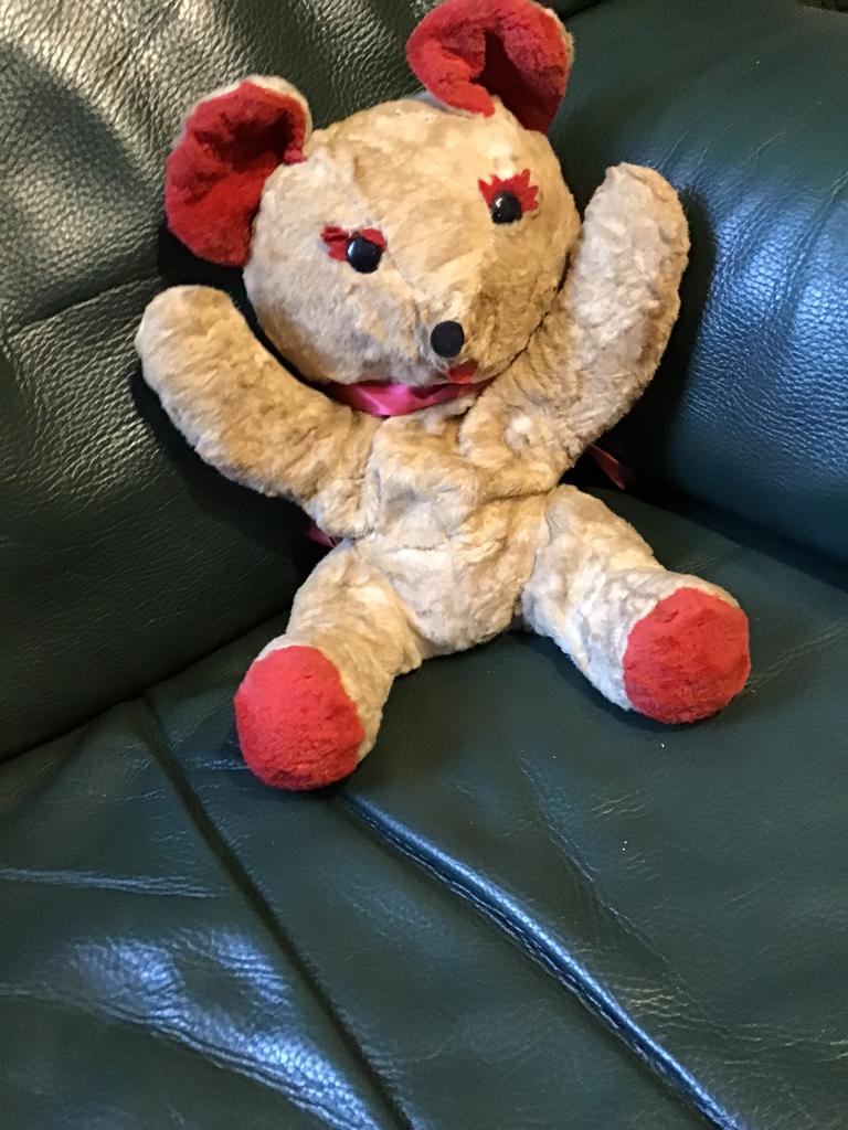 Oude knuffelbeer, Kinderen en Baby's, Speelgoed | Knuffels en Pluche, Ophalen of Verzenden, Gebruikt