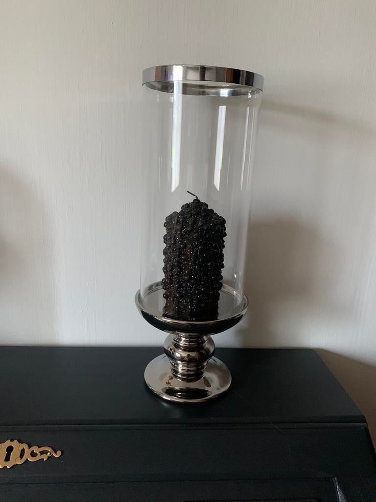 Zwarte kaars in stolp, Huis en Inrichting, Woonaccessoires | Kandelaars en Kaarsen, Ophalen of Verzenden, Zo goed als nieuw, Kaars