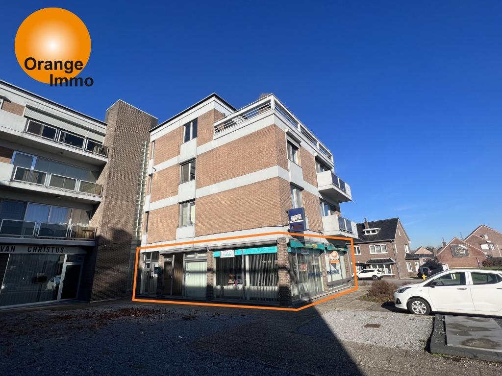Handelspand met 5 bureauruimtes en 2 kelders, Immo, 290 m², Overige soorten, Rekem, Provincie Limburg