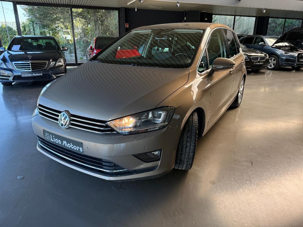 Volkswagen Golf Sportsvan 1.4 TSI Highline*NAVI*TRKHK*VRWRM, 4 cilinders, Alcantara, Beige, Stadsauto