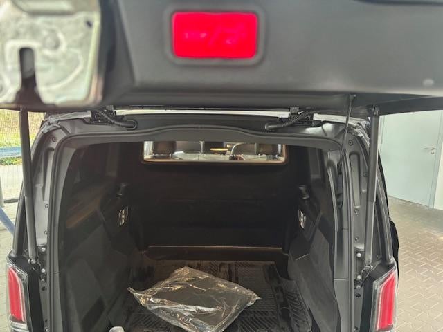 MERCEDES V 300 | NIEUW | EXCLUSIVE | DUB CAB | 2025 | AMG, Auto's, Mercedes-Benz, Automaat, Achterwielaandrijving, 176 kW, 4 cilinders