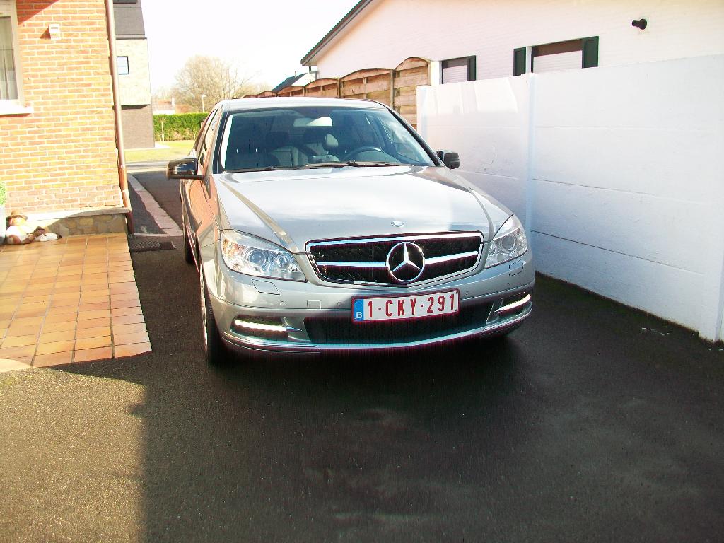 Mercedes C 180 CGI Avangarde 98.000 KM, Auto's, Mercedes-Benz, Achterwielaandrijving, Leder en Stof, Grijs, Particulier