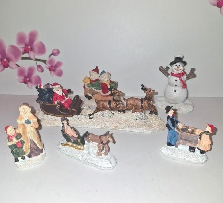 🎄 Figurines du village de Noël, Collections, Maisons de poupées & Accessoires, Décoration, Enlèvement ou Envoi