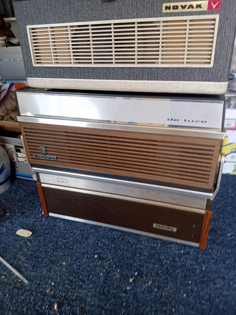 3 band opnemers  staan in Bocholt, Ophalen