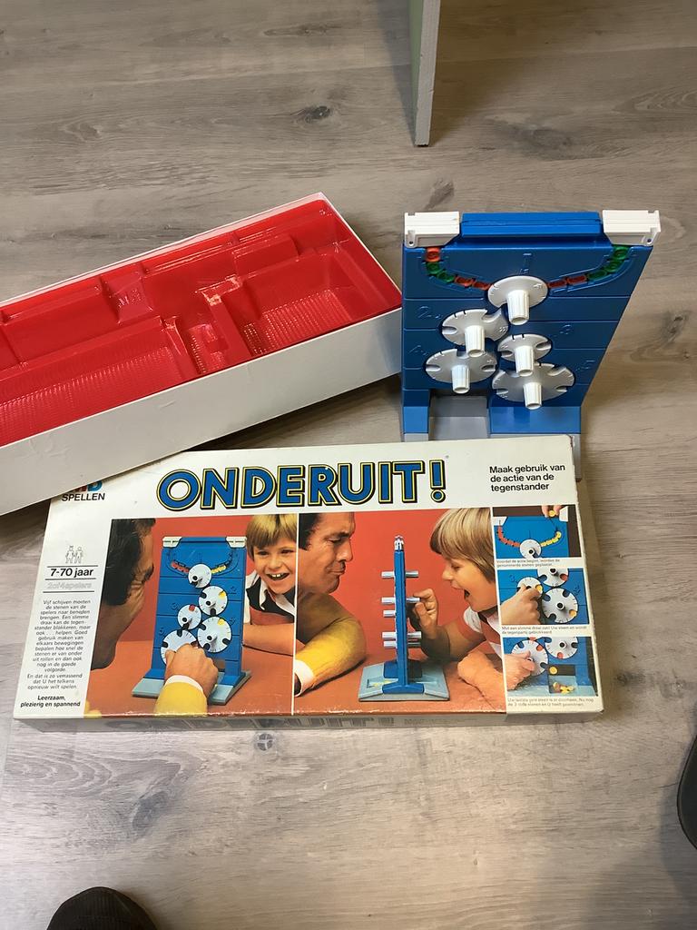 Onderuit van.  MB, Hobby en Vrije tijd, Ophalen, Zo goed als nieuw