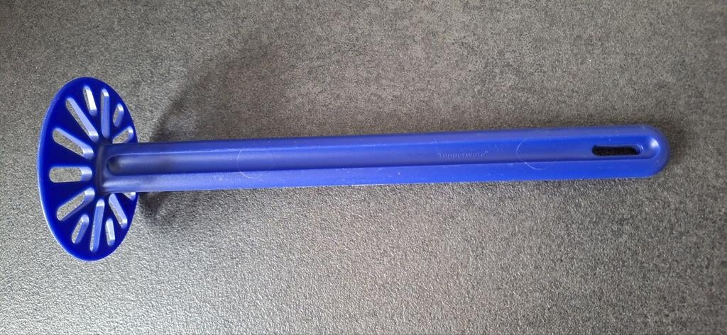 Presse purée Tupperware, Maison & Meubles, Cuisine| Tupperware, Enlèvement ou Envoi, Comme neuf, Bleu, Autres types