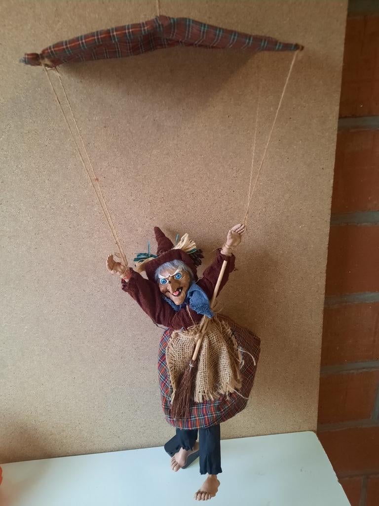 Poupée d'Halloween, Enlèvement