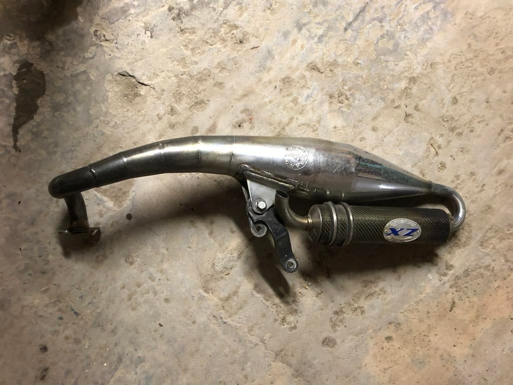 Leovince uitlaat, Ophalen, Uitlaat