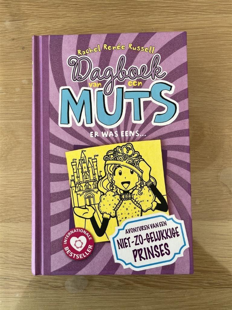 Boeken ‘Dagboek van een muts', Boeken, Ophalen of Verzenden, Zo goed als nieuw, Fictie