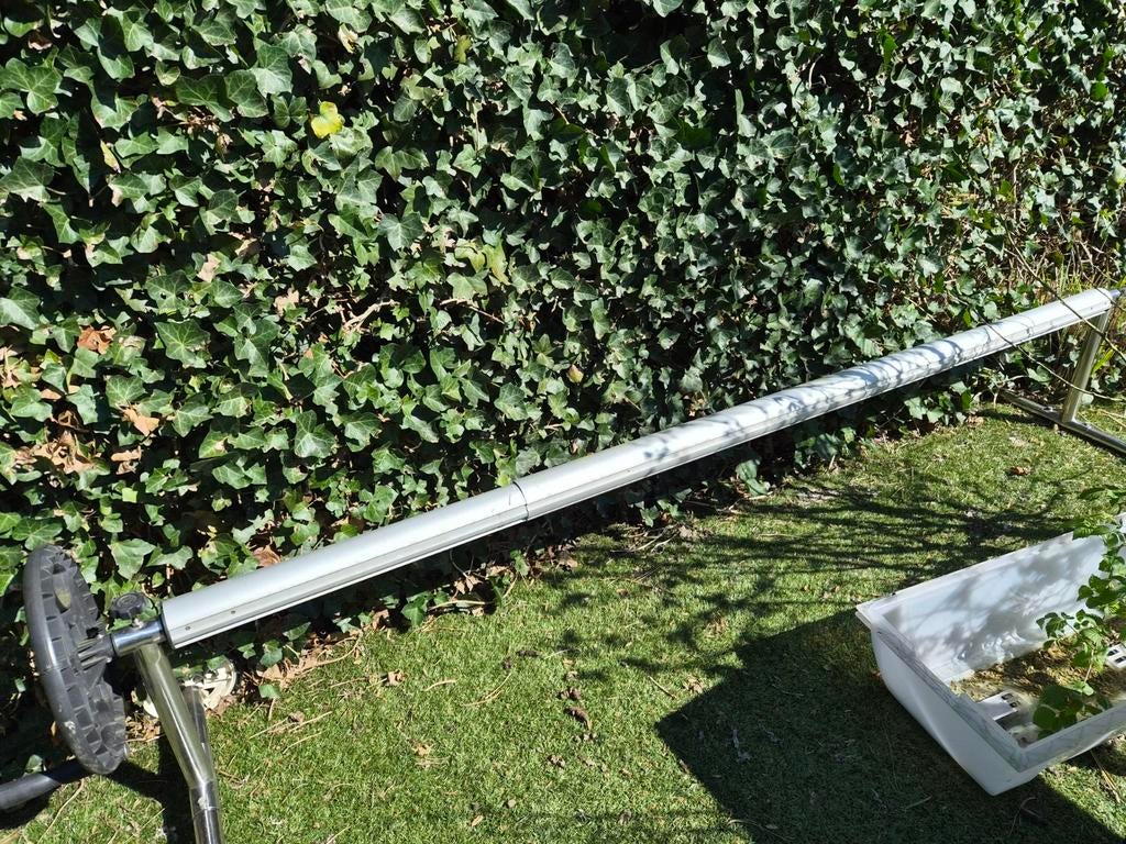 Haspel om noppenfolie op te rollen, Ophalen