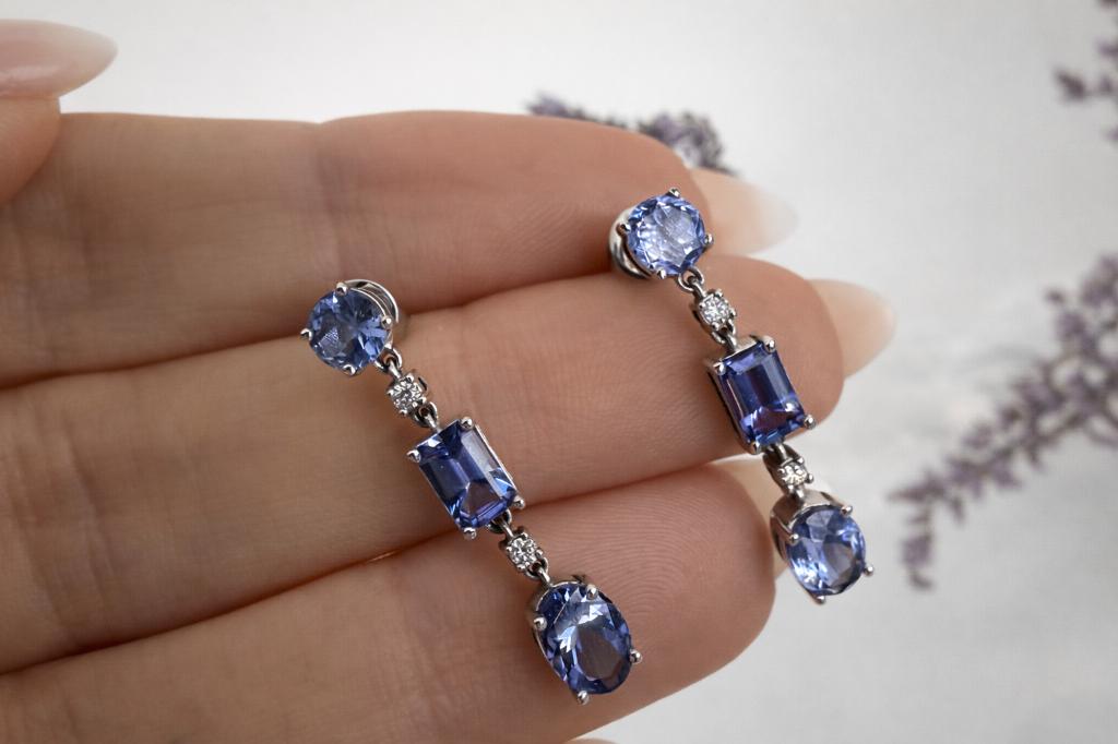 Nouv. boucles d'oreilles -or blanc 14k- tanzanite -diamant, Bijoux, Sacs & Beauté, Boucles d'oreilles, Neuf, Enlèvement ou Envoi