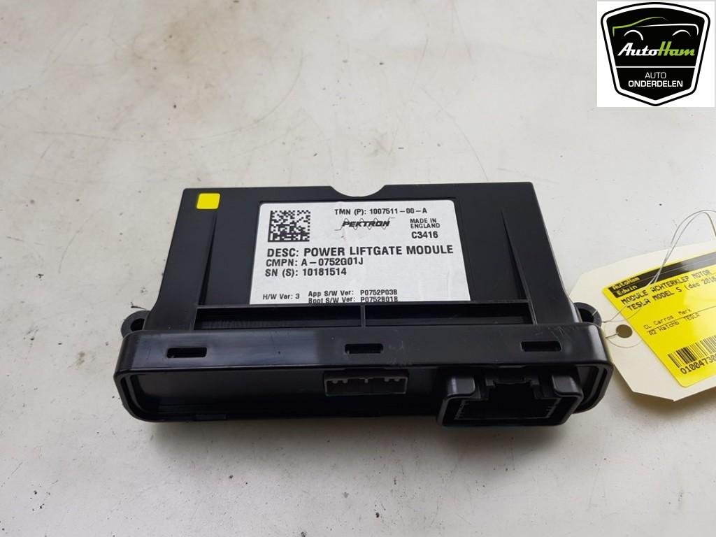 MODULE DE COMMANDE DU HAYON Tesla Model S (|00751100A|), Germany_Sales@tesla.com, Utilisé, Autres marques automobiles, Ludwig-Prandtl-Straße 27 - 29
12526  Berlin, DE