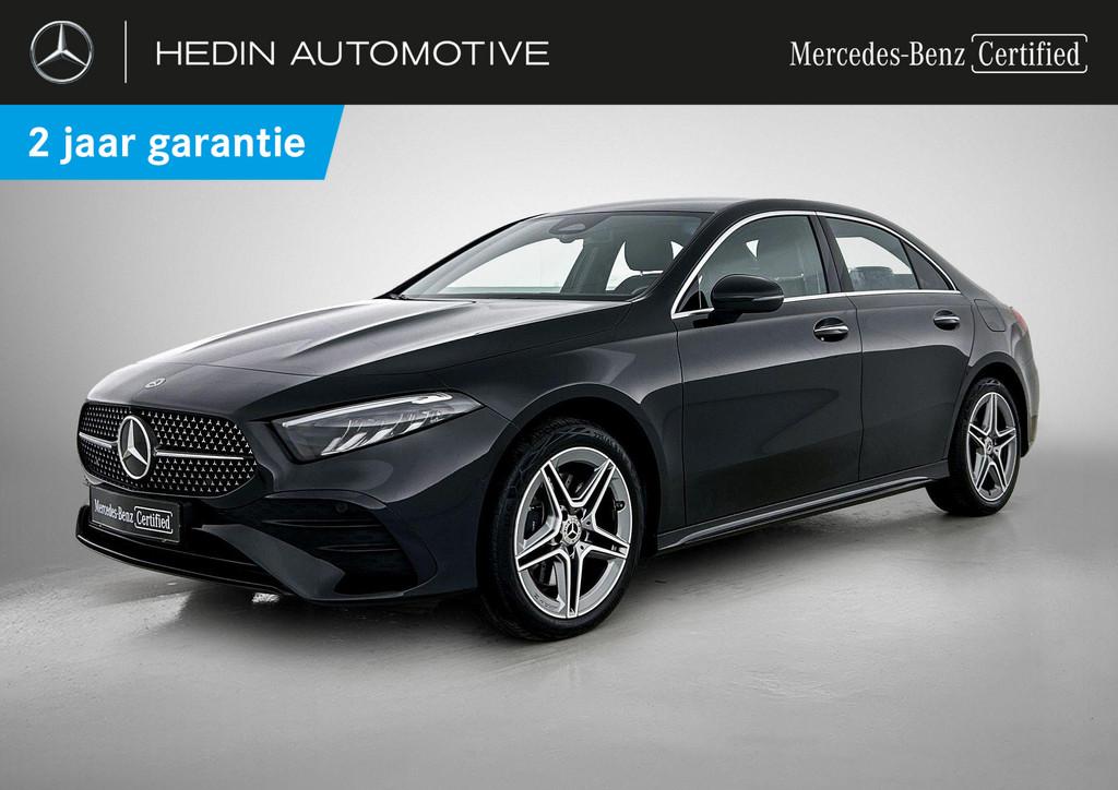Mercedes-Benz A-klasse 250 e Berline AMG Line | Verwarmde Ze, Auto's, 4 deurs, Gebruikt, 16 kWh, Zwart