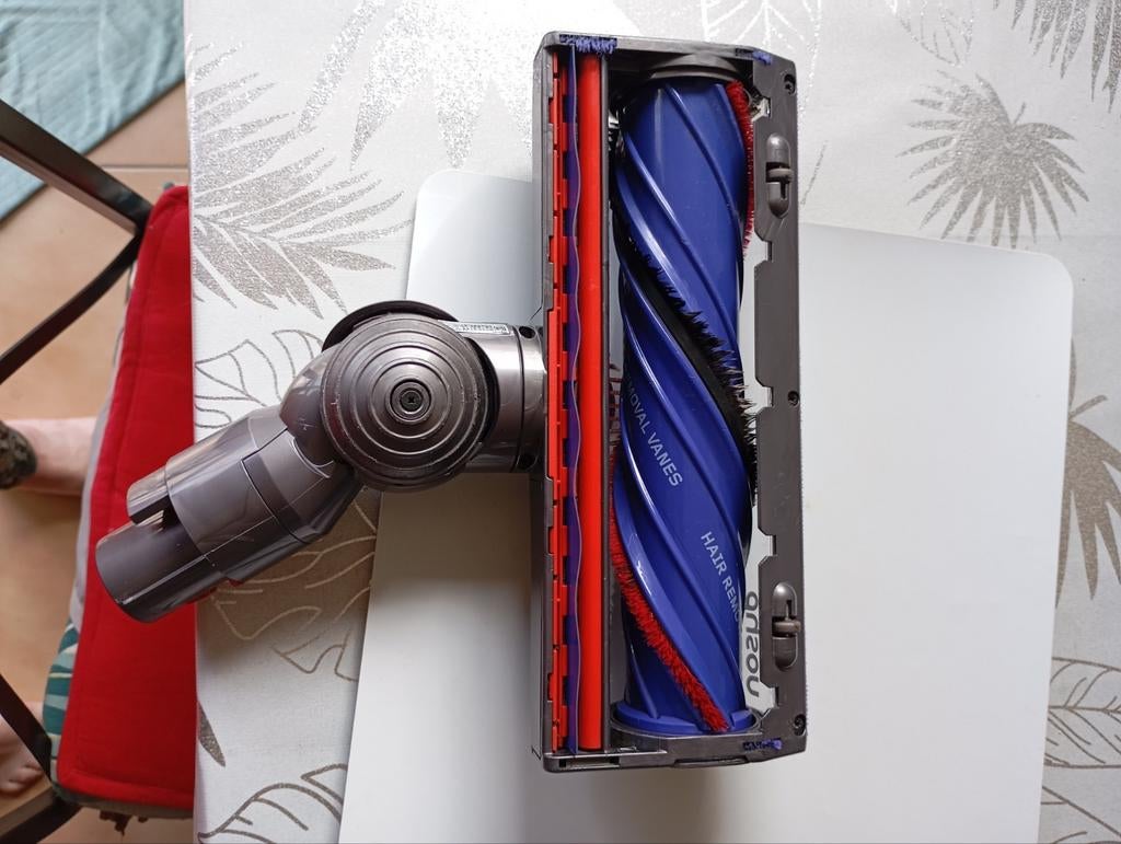 Brosses d'aspirateur, Envoi, Aspirateur