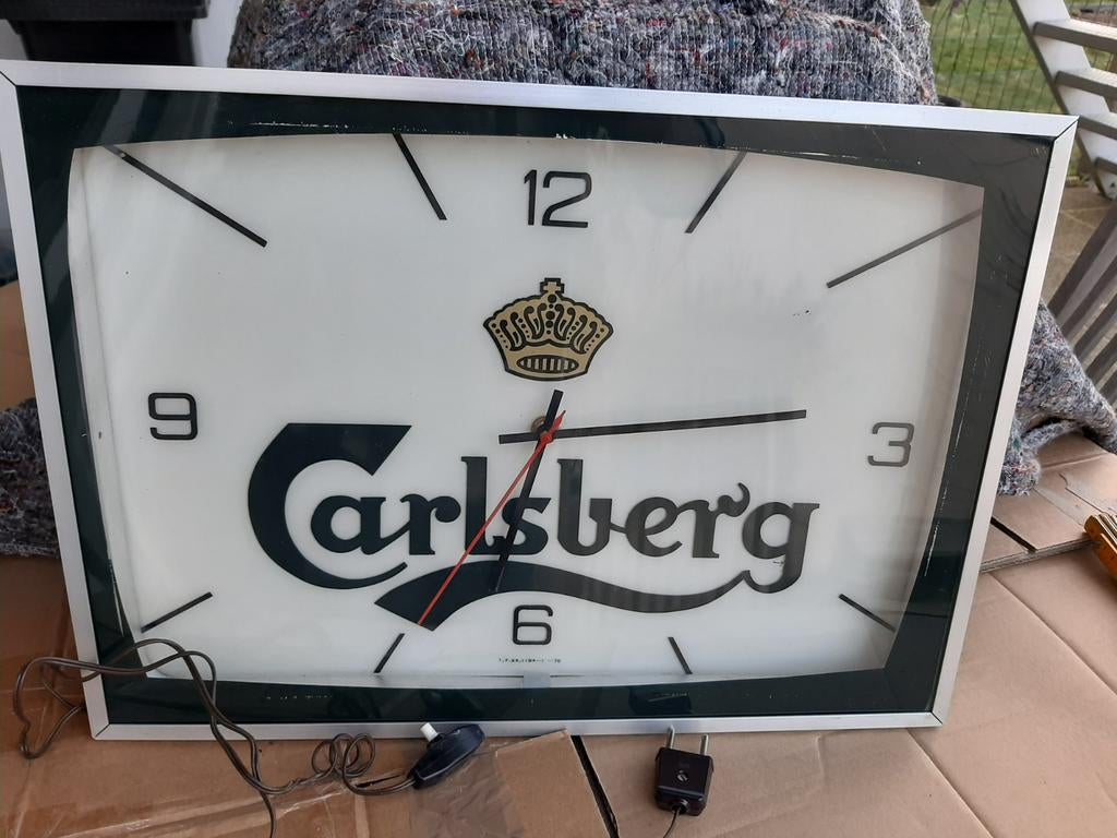 Horloge lumineuse CARLSBERG  années 70, Collections