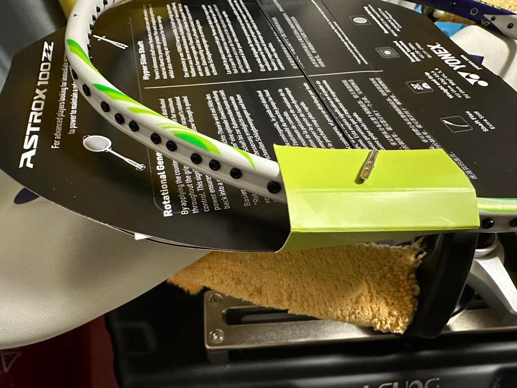 LTD 10,000 Yonex Astrox 100zzva 4ug5, Sport en Fitness, Badminton, Ophalen, Nieuw