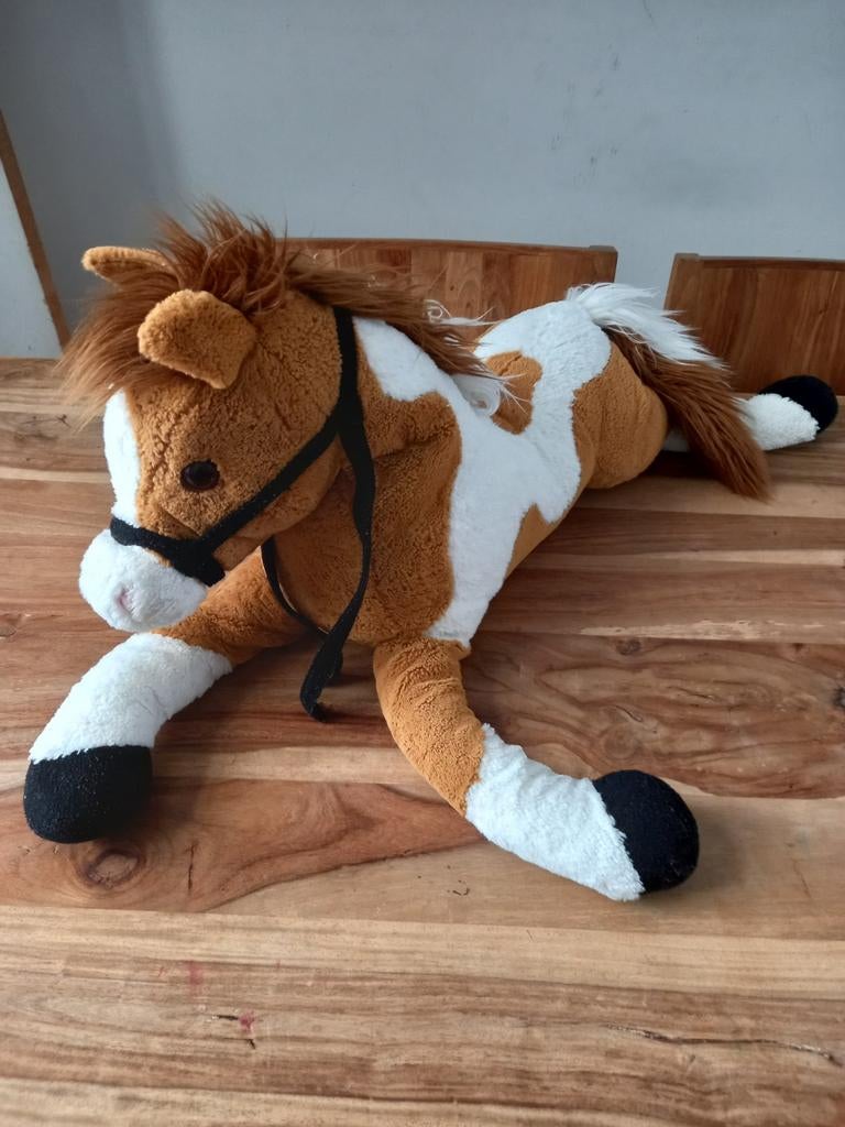 Knuffel paard, Ophalen, Paard