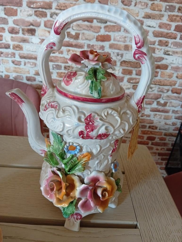 Koffie of thee kan, Ophalen