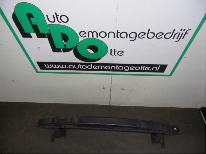 Cadre pare-chocs avant d'un Volkswagen Polo (Polo 01-), Autos : Pièces & Accessoires, Volkswagen, -, 3 mois de garantie, Utilisé