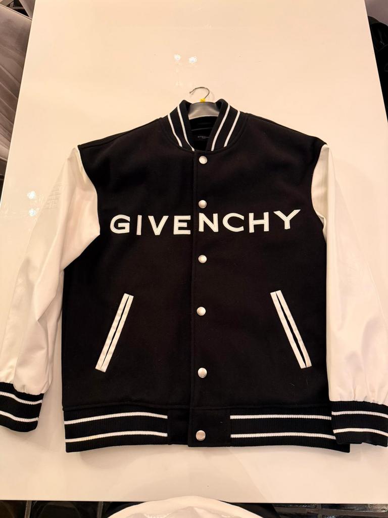 Prachtige nieuwe Givenchy jas/   Zowel meisjes & jongens jas, Ophalen of Verzenden, Nieuw, Maat 48/50 (M), Zwart