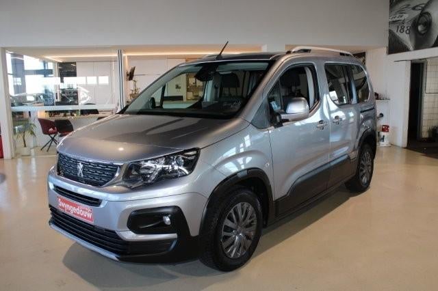 Peugeot Rifter 1.2 ,5pl, airco,navi,camera,garantie, Auto's, Voorwielaandrijving, 1199 cc, https://public.car-pass.be/vhr/95634ce3-d974-4d50-8d8c-5742ad1eede9