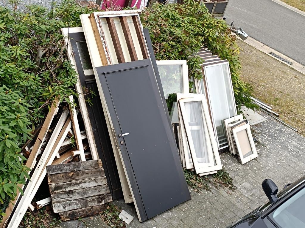 Gratuit : lot de fenêtres en bois avec aluminium et portes, Bricolage & Construction, Châssis & Portes coulissantes, Enlèvement