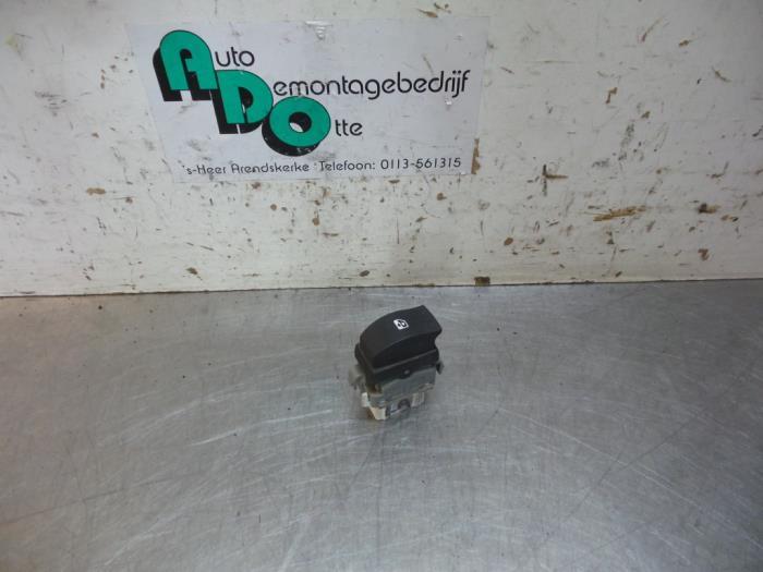 Elektrisch Raam Schakelaar van een Renault Scenic (Scenic 03, Auto-onderdelen, Gebruikt, -, Renault, -