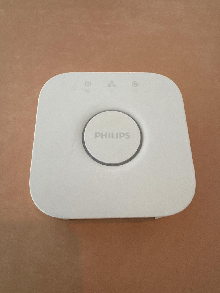 Philips Hue Bridge v2 – Smart Home Hub (met voeding), Ophalen of Verzenden, Zo goed als nieuw
