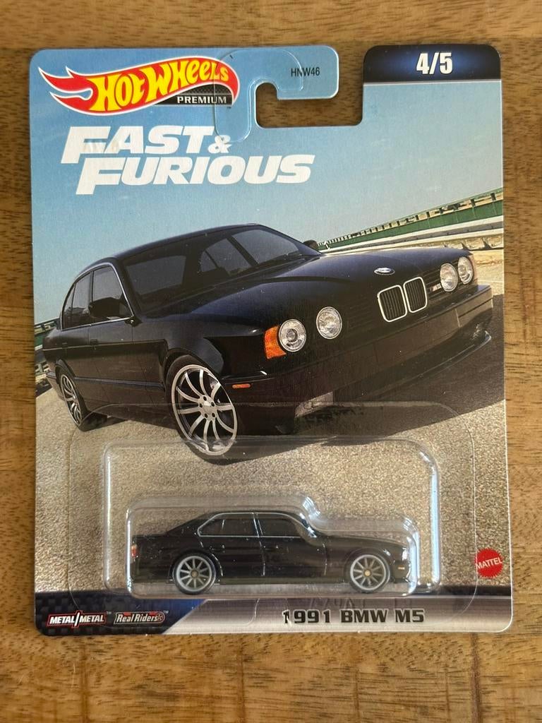 Hot wheels en revell, Hobby en Vrije tijd, Modelauto's | Overige schalen, Ophalen of Verzenden, Zo goed als nieuw