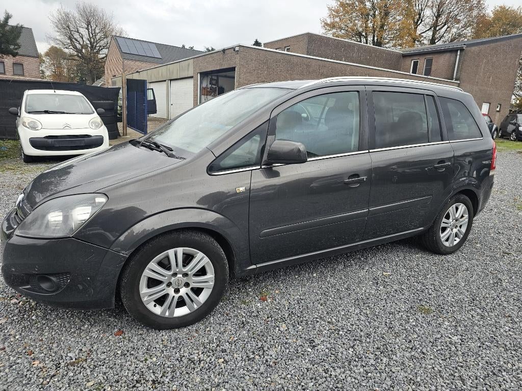 Opel Zafira 1.7 Cdti 110pk(Bouwjaar2013/231.000km)Export, Autos, Achat, Entreprise, 7 places, Boîte manuelle