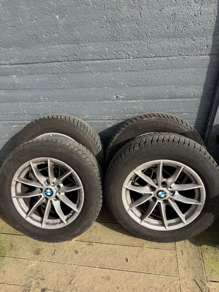 Jante origne  bmw pneu 4 saisons, Autos : Pièces & Accessoires, Pneus & Jantes, Enlèvement, 4 Saisons, Pneu(s)