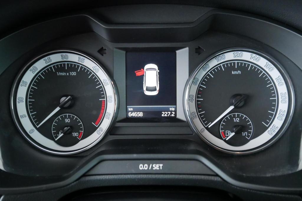 (1THQ676) Skoda OCTAVIA COMBI, Autos, Skoda, Achat, Euro 6, Entreprise, 5 portes