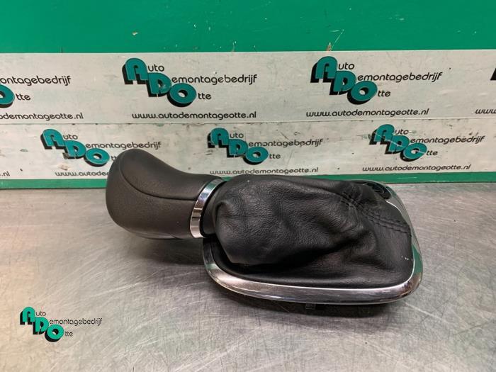 Enveloppe levier de vitesse d'un Mercedes C-Klasse (C-Klasse, 3 mois de garantie, Utilisé, -, -