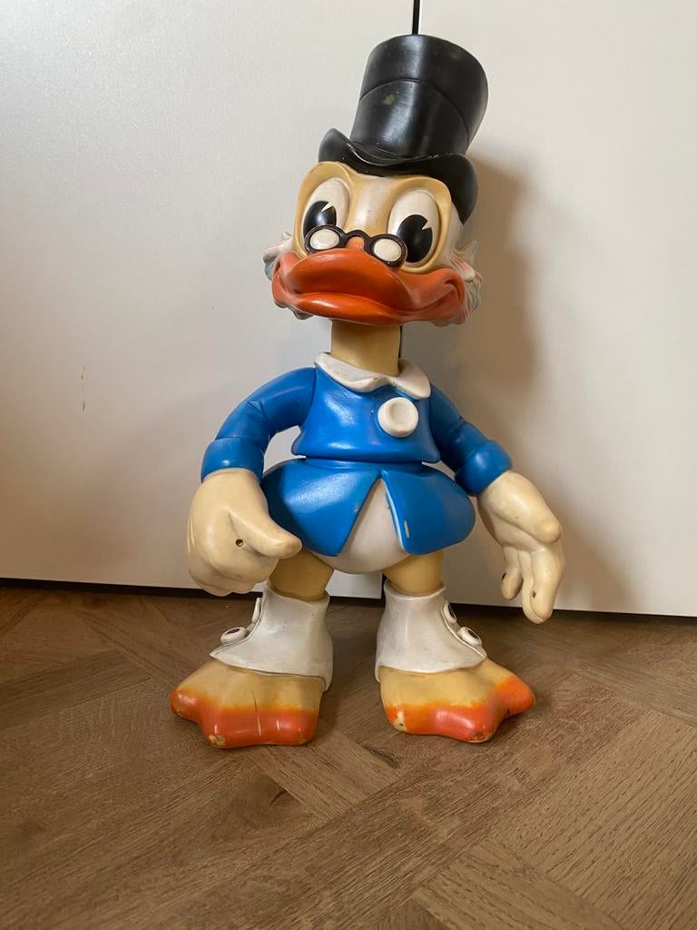 Disney, Enlèvement, Comme neuf