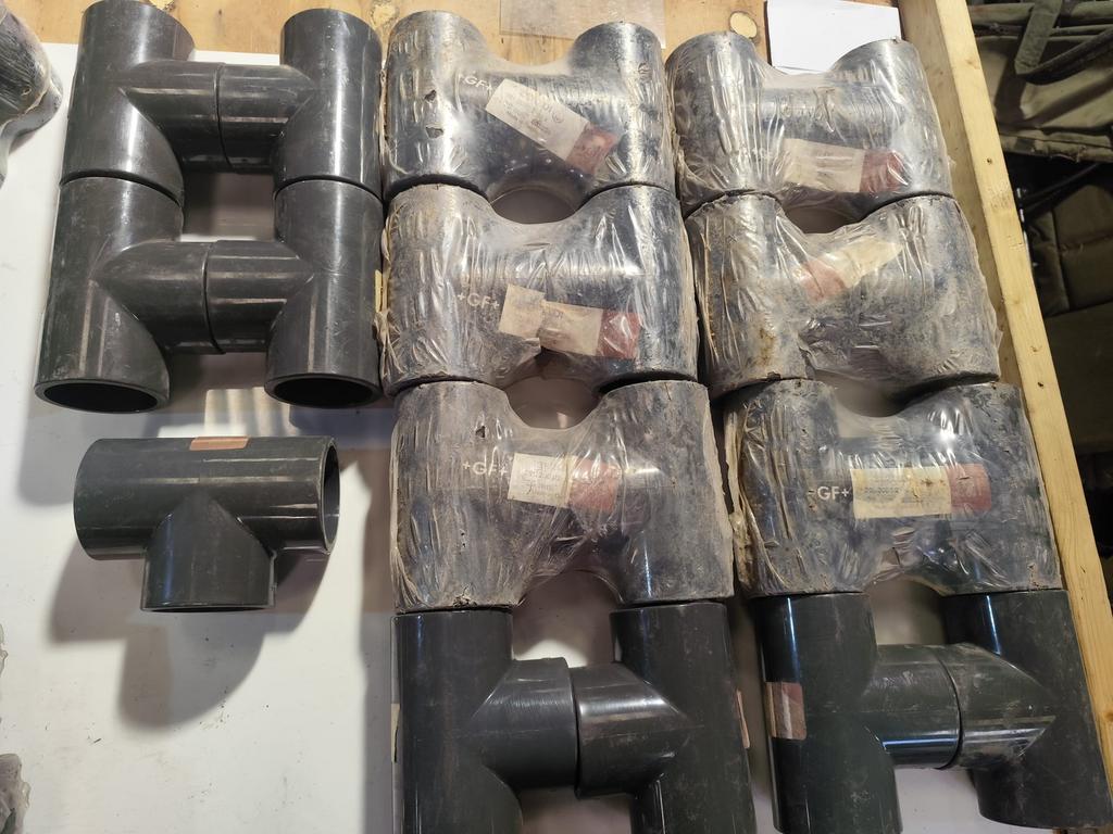 +GF+ PVC koppelingen 75mm – partij van 34 stuks – nieuw, Doe-het-zelf en Bouw, Ophalen, PVC