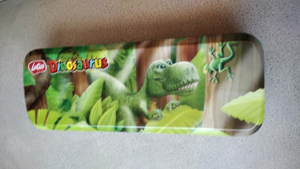Blikken doos Met dino's Lotus, Collections, Boîte en métal, Enlèvement ou Envoi